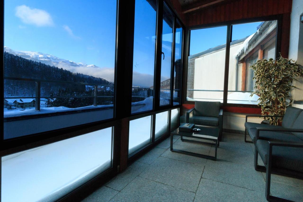 Best View Ap With Parking And 2 Bathrooms Sinaia Dış mekan fotoğraf