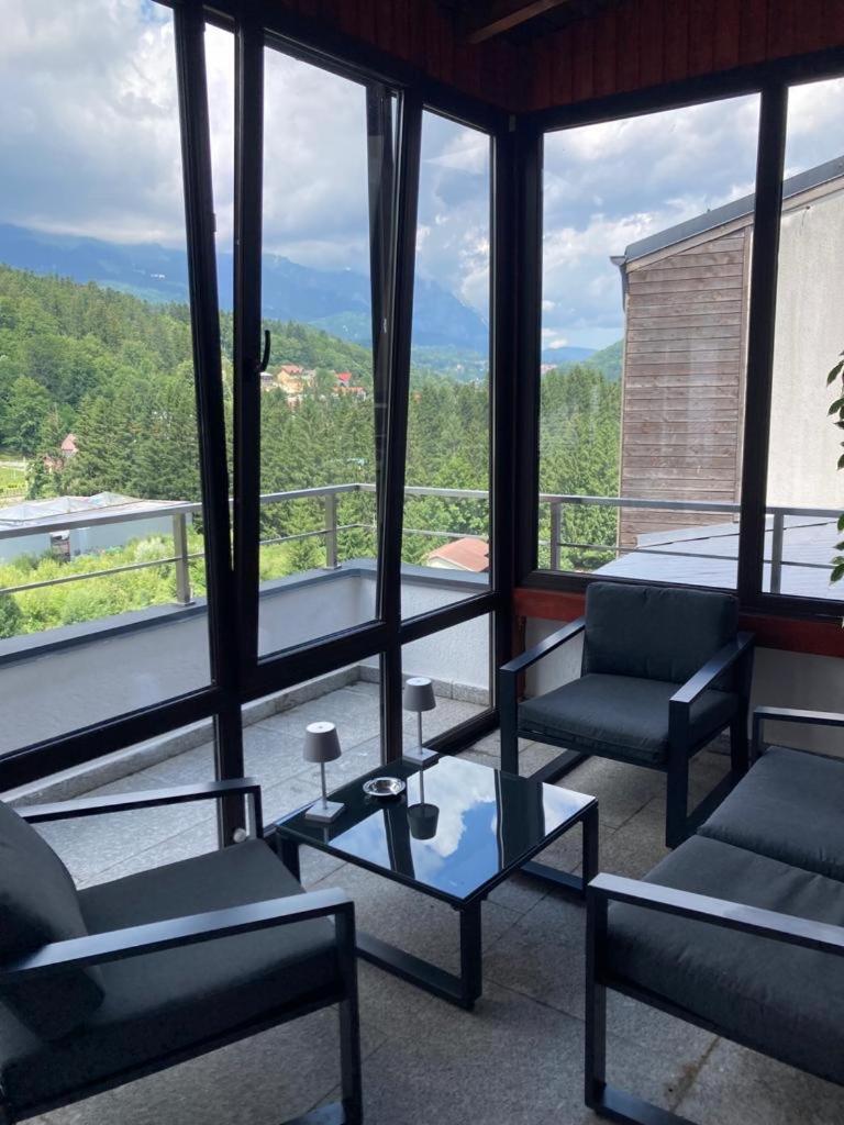 Best View Ap With Parking And 2 Bathrooms Sinaia Dış mekan fotoğraf