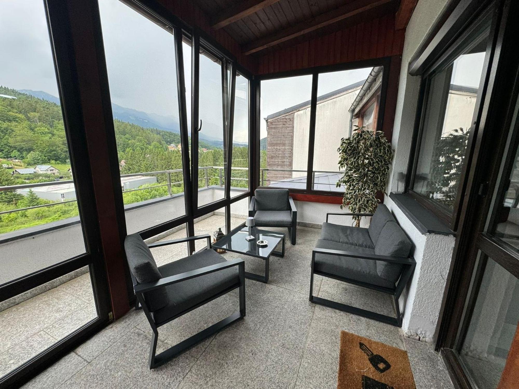 Best View Ap With Parking And 2 Bathrooms Sinaia Dış mekan fotoğraf