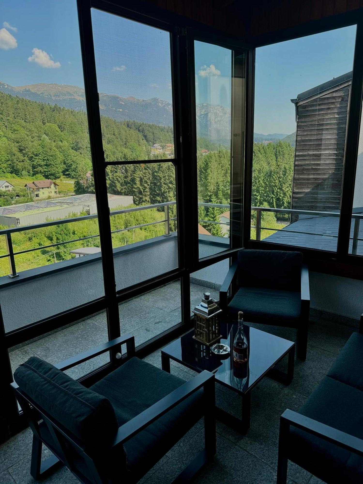 Best View Ap With Parking And 2 Bathrooms Sinaia Dış mekan fotoğraf